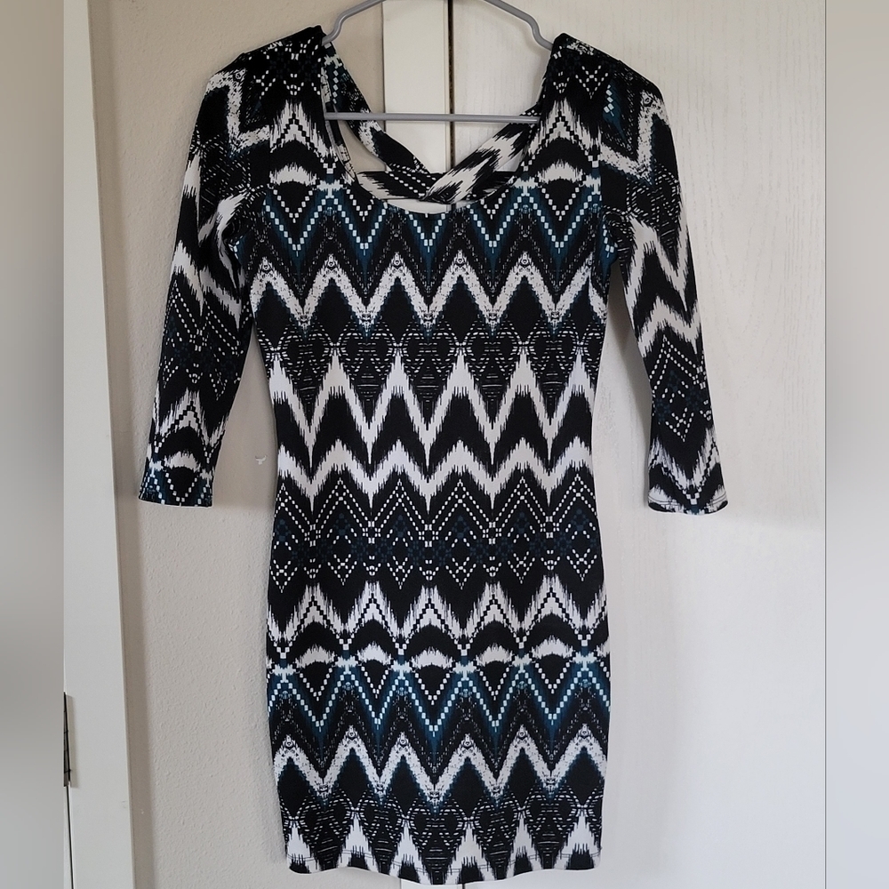 Charlotte Russe Geometric Abstract Pattern Blue Crisscross Cut Out Bodycon Dress
